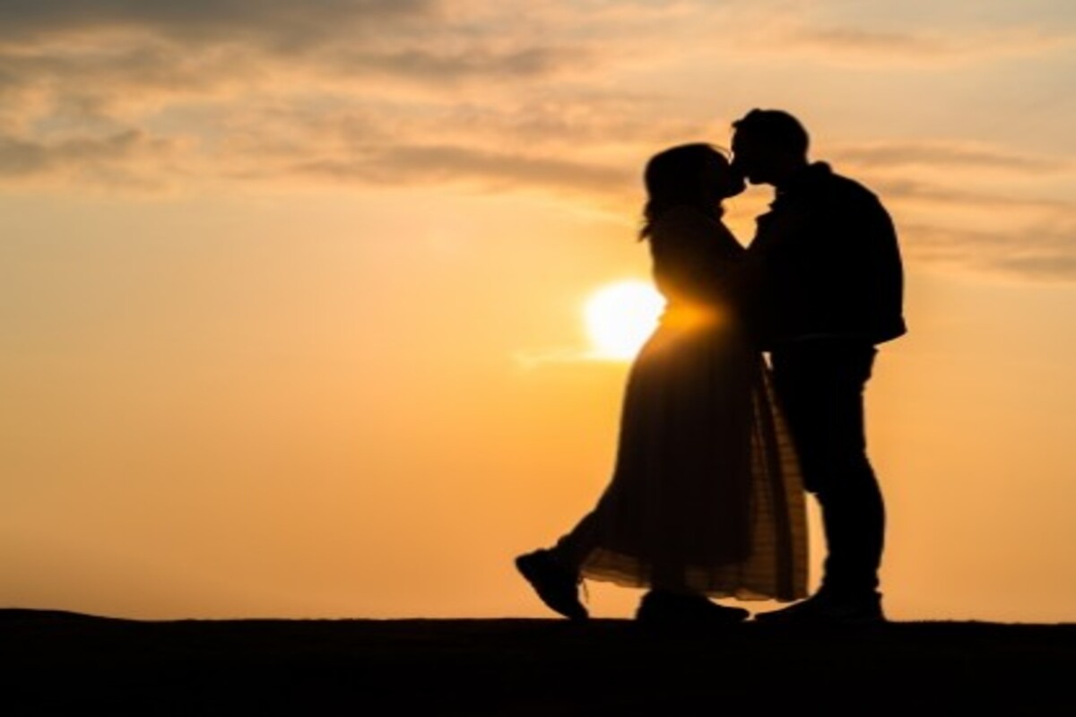 真悟探偵事務所浮気ページ用キス